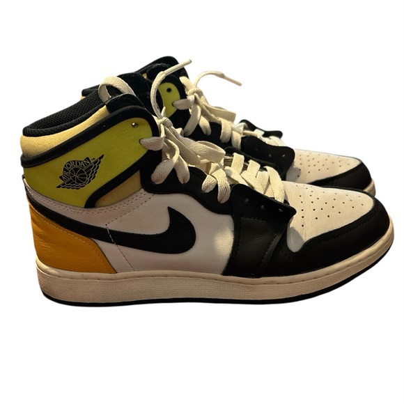 Jordan Other - Air Jordan 1 High-Top Sneakers in White, Black & Yellow Size: 7 Youth